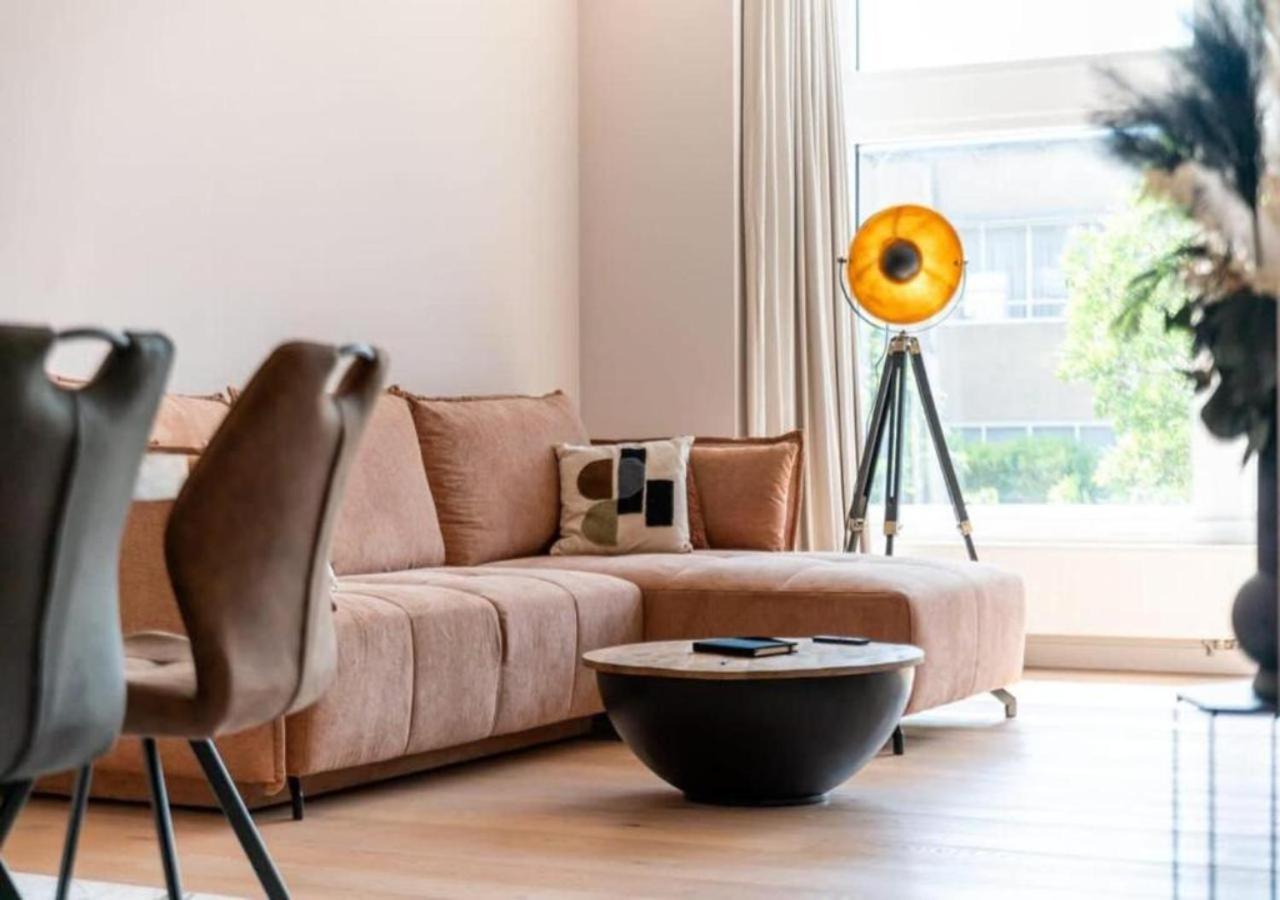 Renovated Art Deco Apartment With Vintage Elements Остенде Экстерьер фото